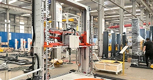 Original gantry wrapping and strapping equipment: gantry-style frame and integrated packaging equipment.