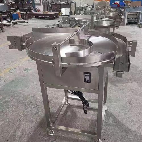 Turntable sorting bottle unscrambler